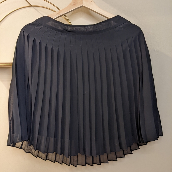 Black Pleated Loft Swing Mini Skirt - Picture 6 of 8